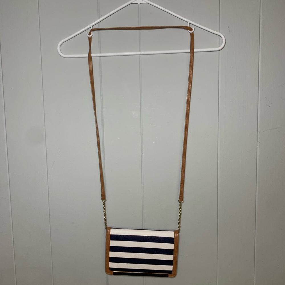 Crossbody bag